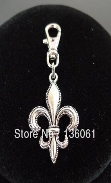 Vintage Gümüş Fleur de Lis Lily Çiçek Anahtar Key Zincir Çekme Sarma Metal Anahtar Knitaring Araba Anahtar Ting
