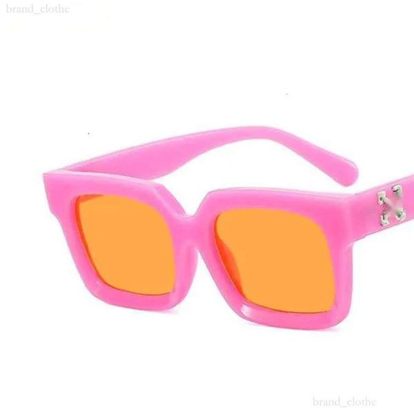 Lüks güneş gözlükleri moda kapalı beyaz çerçeveler stil kare marka erkekler kadın güneş gözlüğü ok x siyah çerçeve gözlük gözlükleri parlak spor seyahat sunglas 18