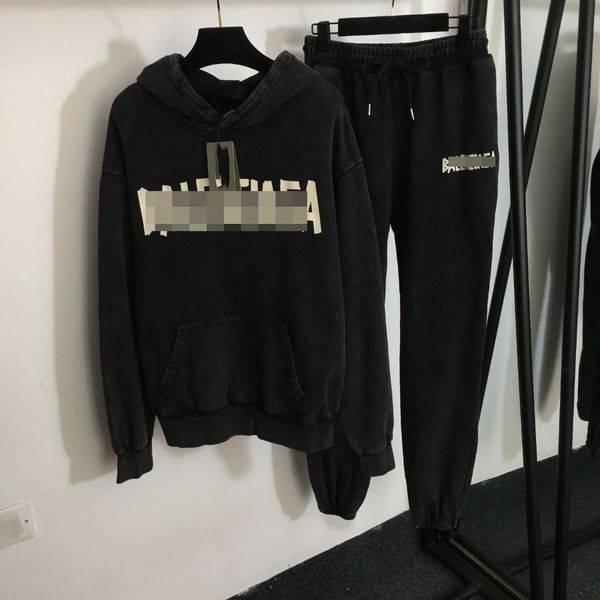 Designer cinza escuro/cinza claro feminino esportes duas peças conjuntos carta impressão hoodies e calças conjuntos 22609