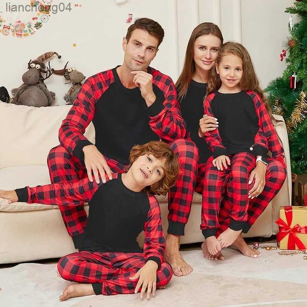 Abiti coordinati per la famiglia 2024 Simpatico pigiama natalizio per la famiglia Caldo Natale rosso con nero Abiti coordinati per la famiglia Vestiti per bambini Set da pigiama per ragazzo e ragazza in generale