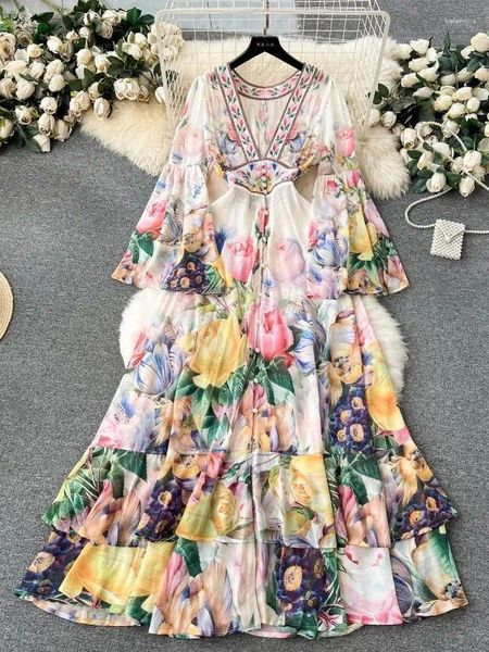 Sıradan elbiseler moda tatil çiçek basamaklı fırfırlar kek elbise kadın seksi v boyun parlama kılı