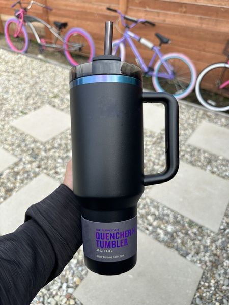 Camelia Pink Gradient Quencher Mugs H2.0 40oz Autoflaschen aus Edelstahl mit großem Fassungsvermögen, Silikongriff und Strohhalm, US-Lagerbestand 1:1, gleiches Logo