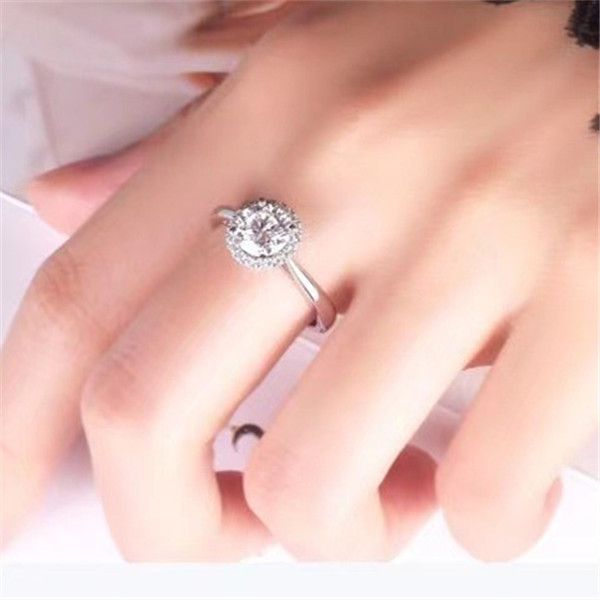 Silberner Designer-Ring für Damen, hochwertig, funkelnder Moissanit-Diamant, luxuriöse Bling-Diamanten, glänzende Kristallringe, Hochzeitstag, Verlobungsschmuck