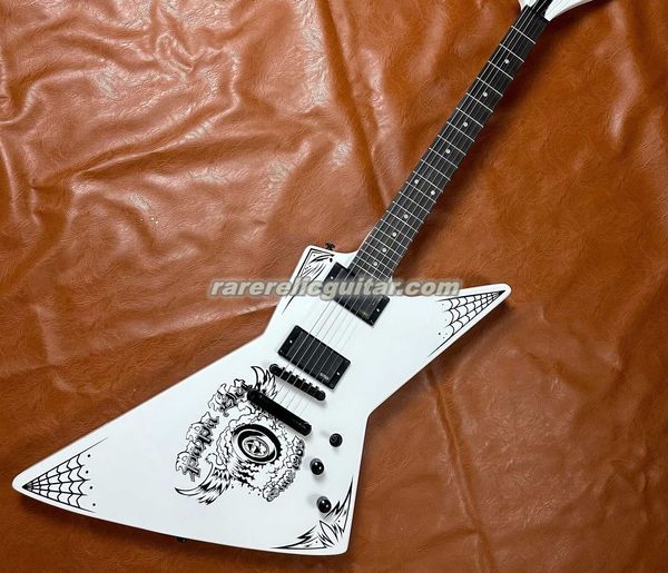 Custom Metallic James Hetfield Papa Het Tatto Dirty Donny Custom Graphic Branco Guitarra Elétrica China EMG Pickups, Caixa de Bateria de 9V, Hardware Preto, Dot Inlay