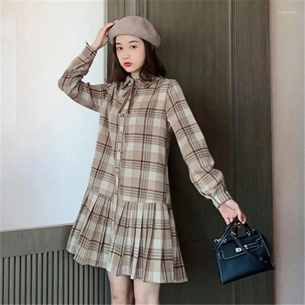 Abiti casual Abito scozzese Primavera Autunno Donna Retro Sapore di Hong Kong Gonna a pieghe di lana di media lunghezza 2024 Versione coreana dimagrante