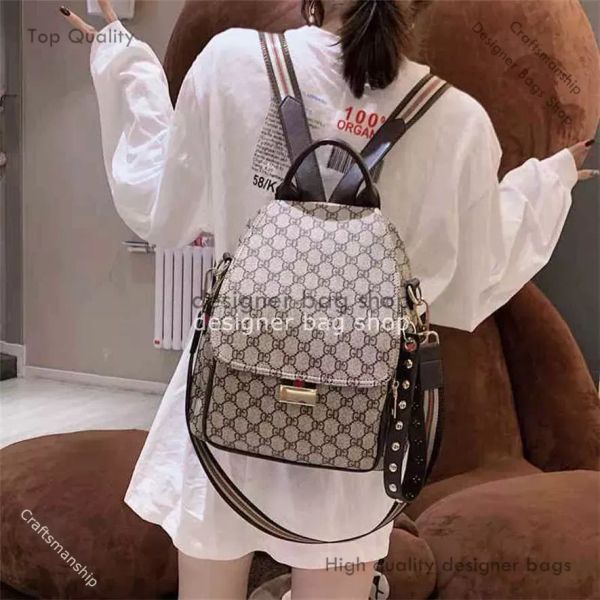 Saco de designer sacola 2023 designer bolsa mochila multifuncional ao ar livre grande capacidade rebite moda saco