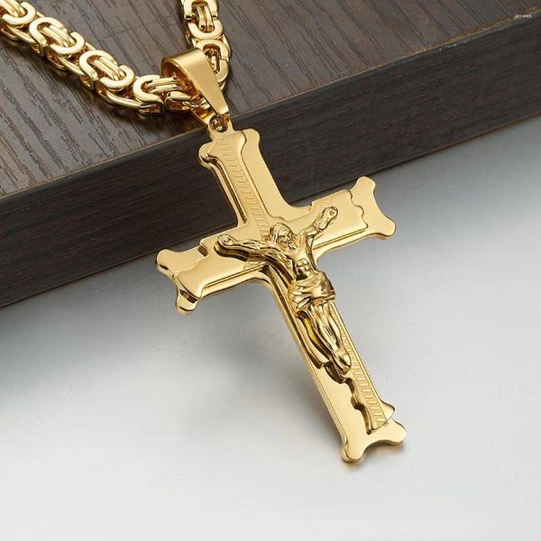 Anhänger Halsketten Edelstahl Kruzifix Jesus Christus Kreuz Halskette Multilayer mit byzantinischer Kette Top -Qualität