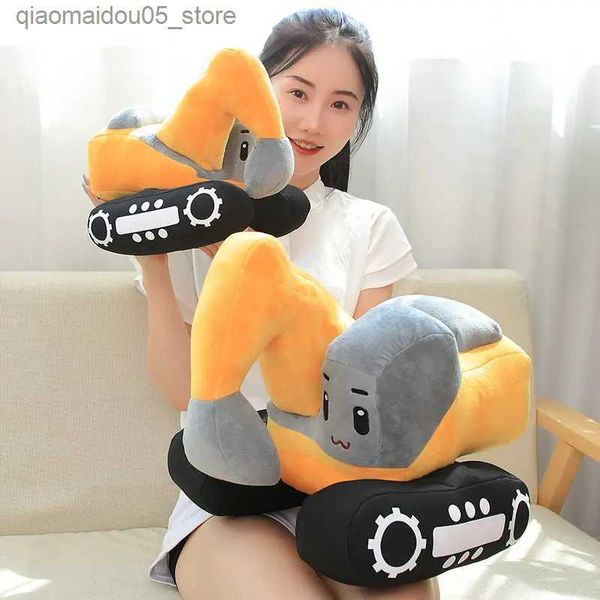 Peluş Bebekler 26/38cm Yeni Yaratıcı Excavator Peluş Oyuncak Dolgulu Yumuşak Makine Yastığı Bebek Kawaii Ev Dekorasyon Erkekler ve Çocuk Doğum Günü Hediyesi Q240227