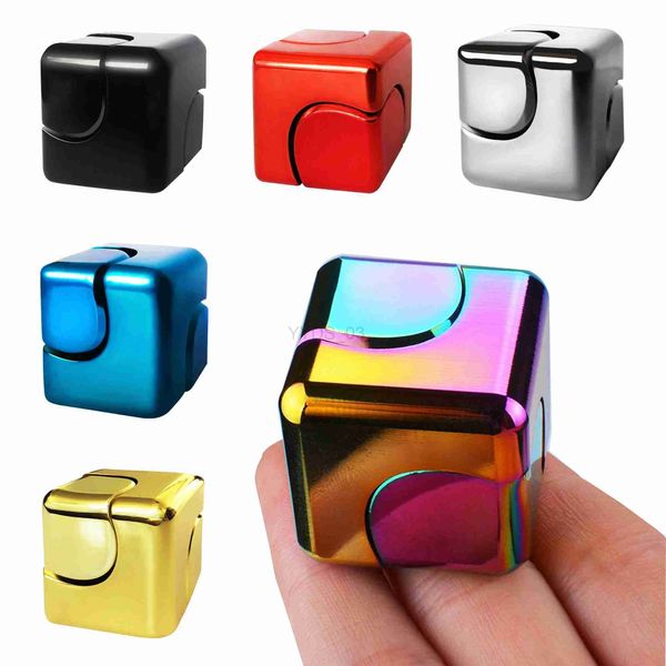 Finger Spielzeug Metall Würfel Rotierende Fingerspitze Gyroskop Zappeln Anti Stress Erwachsene Büro Home Reise Tragbare Spinner Weihnachtsgeschenke yq240227