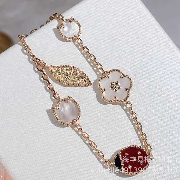 Gioielli di design Bracciale di lusso Catena a maglie Vanca Seven Ladybug Plum Blossom Bracciale da donna Medaglia di giada rossa in oro rosa di lusso