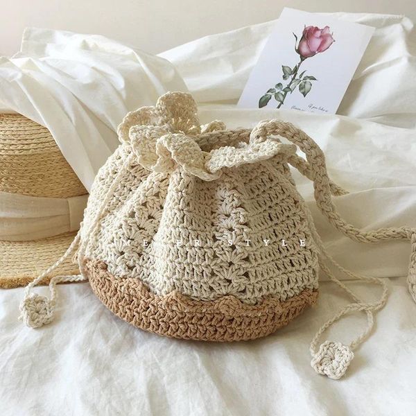 Sacos de compras bonito mini cordão mão-crocheted algodão saco trançado crossbody pequena praia tote