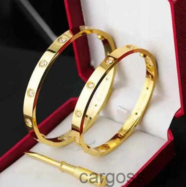 Bracciale a vite di design Gioielli di lusso Bracciale di marca Placcato oro 18 carati Acciaio al titanio Diamante per donna Uomo Bracciali classici in argento Regalo per feste Bang PHBI