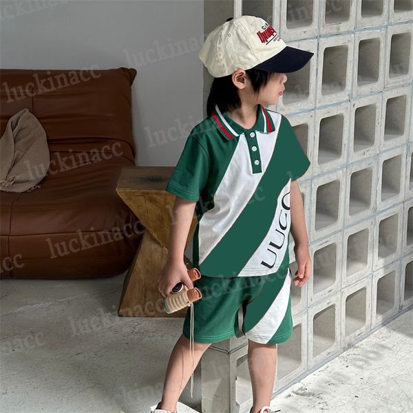 Estate Bambini Abbigliamento sportivo Designer Ragazzi Breve Rosso Verde Abbigliamento Abbigliamento per bambini di lusso Abiti Marchio di moda Pantaloncini a maniche corte Magliette Completo