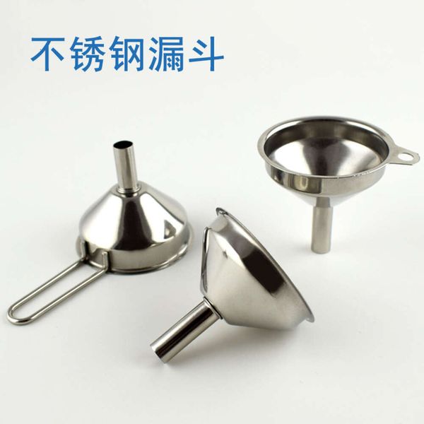 Mini acciaio inossidabile addensato Tianlin per uso domestico, versamento di olio, imbuto per dispenser da cucina per liquidi di liquore di piccolo calibro