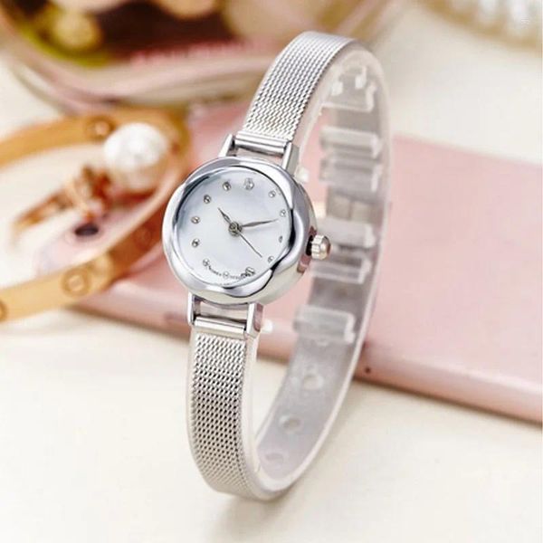 Orologi da polso 2024 Moda Argento dorato Cinghie sottili in acciaio Orologi da donna Piccolo quadrante rotondo Orologio da polso al quarzo con cinturino per regalo ragazza