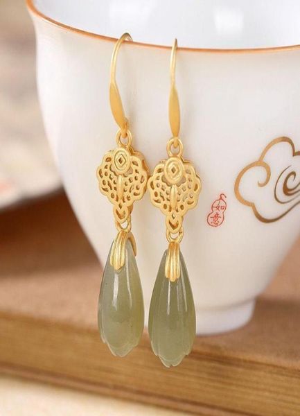 Dangle Lustre Original Natural Hetian Jade Fresco Orquídea Brincos Estilo Chinês Retro Único Antigo Charme de Ouro Women39s S8919577