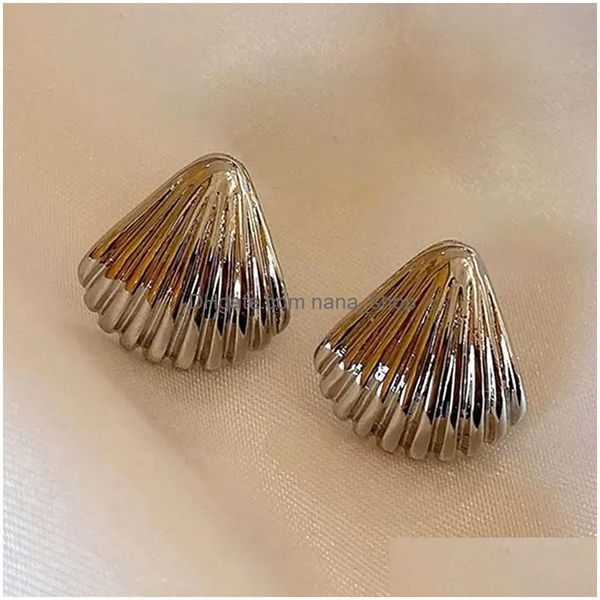 Brincos de garanhão Huitan Sea Shell para mulheres material de metal moderno moda feminina acessórios de ouvido oceano declaração jóias gota entrega dhcte