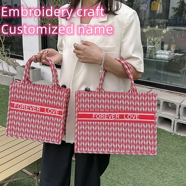 Buch TOTEE Maßgeschneiderte Namensstickerei D-Buchstabe und Tiger Hochwertige Designer-Handtaschen Festival-Geschenke Luxus-Geldbörsen Damenhandtasche Umhängetaschen Designer