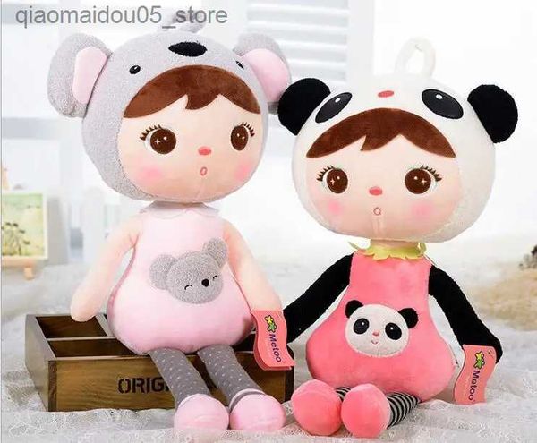 Peluş Bebekler 49cm Metoo Bebek Peluş Peluş Sevimli ve Sevimli Dolduran Çocuk Oyuncak Kız Doğum Günü ve Noel Hediyesi Sevimli Kız Jibao Bebek Bebek Panda Q240227