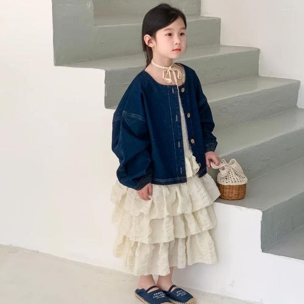 Jaquetas 2024 primavera meninas coreano cor sólida solta denim top crianças multi camadas bolo emendado vestido bebê menina roupas de inverno