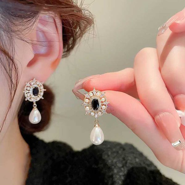 Ohrringe Vintage Schwarz Simulierte Perle Tropfen Ohrringe für Frauen Gold Farbe Temperament Elegante Hängende Ohrringe Party Schmuck 230831