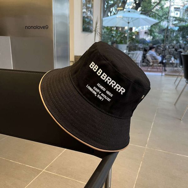 2024 New Desingers Bucket Hats Luxurys Wide Brim Farm Hats Color Letter Sunhats Fashion Trend Travel Bucket Hats Temperament Hat Baseball Cap Caps Sport