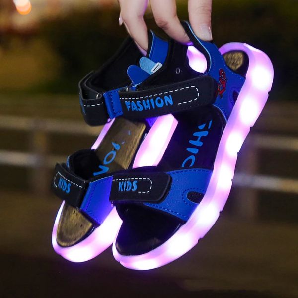 2024 Outdoor Sommer Neue Jungen Mädchen Sandalen Atmungsaktive Rutschfeste LED Farbe Lichter Baby Kinder Bunte Leuchtende Schuhe Kleinkind Hausschuhe Beste Qualität