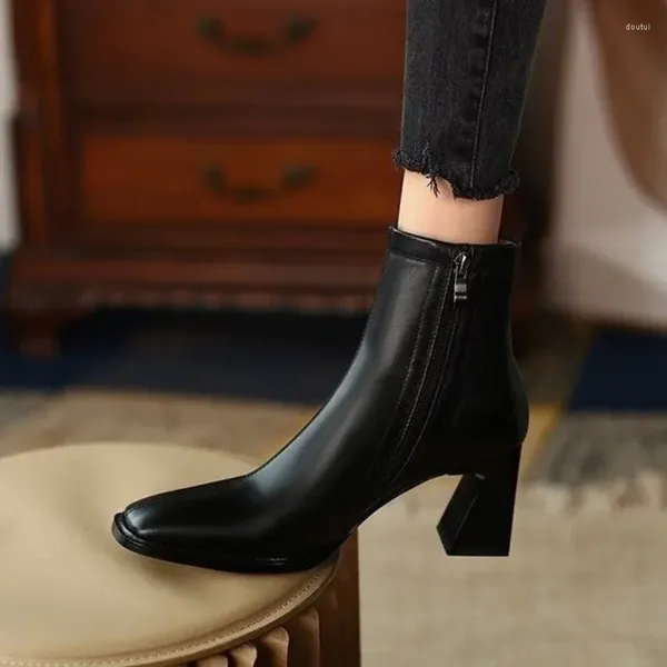 Botas outono e inverno 2024 moda simples elegante nu feminino salto grosso quadrado cabeça lateral zíper curto mulheres