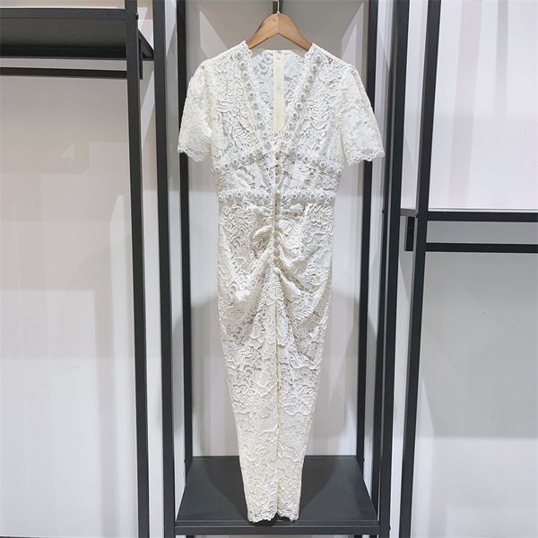 Vestido de grife, roupão da moda 2024, vestido romântico francês leve e luxuoso, renda solúvel em água cravejada de diamantes de água plissada cintura emagrecimento vestido de manga curta