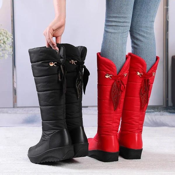 Ботинки на пуху, теплые плюшевые зимние женские ботильоны, зима 2024, женские короткие ботинки на плоской платформе, женская модная непромокаемая обувь на меху, размеры 35-44
