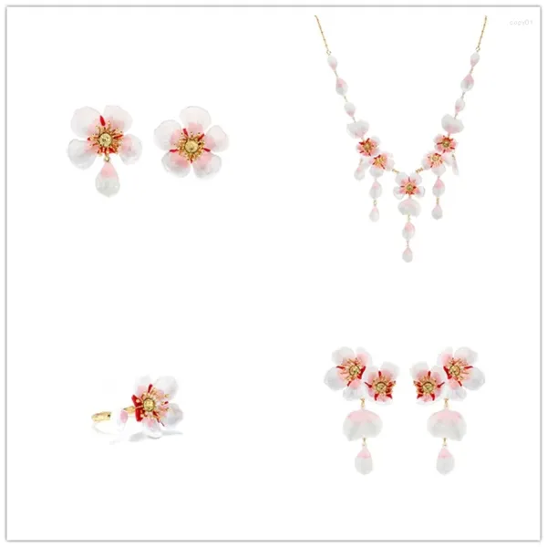 Collana orecchini set smalto bianco fiori di ciliegio anelli spilla gioielli per donna tendenza 2024