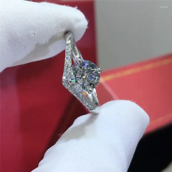 Anelli a grappolo Geoki Argento sterling 925 Taglio perfetto 1 ct Test del diamante superato D Colore VVS1 Anello corona Moissanite per gioielli di lusso femminili