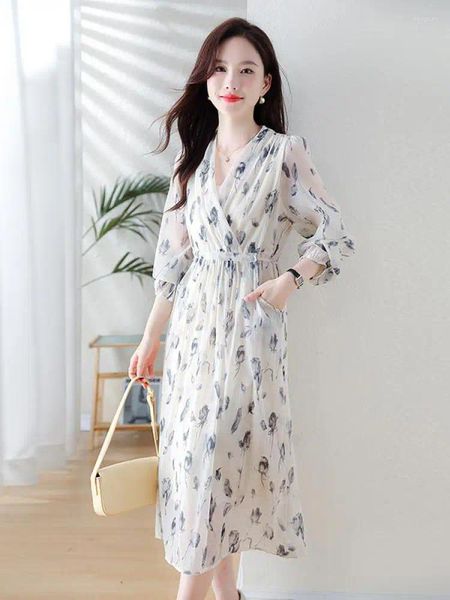 Casual Kleider Koreanische Mode Blau Druck Frauen V-ausschnitt Laterne Lange Ärmeln Taschen Kleid 2024 Herbst Vintage Schlanke Elegante Party Boho