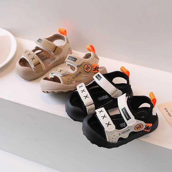 Sandalen 2023 Sommer Kinder Fuß Sandalen Baby Mädchen Weiche Sohle Vorschule Schuhe Jungen Strand Schuhe J240228