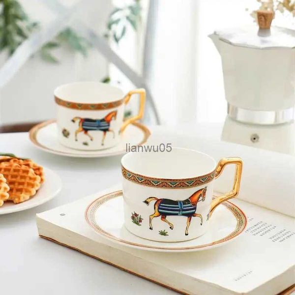 Canecas xícara de café design vintage porcelana conjunto de chá osso china copos e pires conjunto com colher cerâmica drinkware aniversário giftl2402