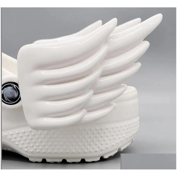 Accessori per parti di scarpe Ciondolo coda ala d'angelo Fascino staccabile per Cro C Diapositive a bolle Sandali Decorazioni in PVC Compleanno di Natale Dhuhj