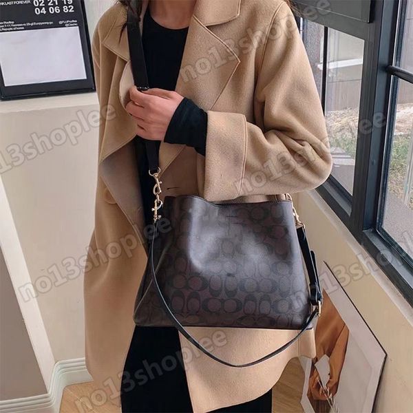 Coache Bag Женщины роскошные дизайнерские сумки белый Sacoche Black Brown Shop Travel Кожаная сумка для среднего плеча на плечо для плеча кросс -розовый 1788