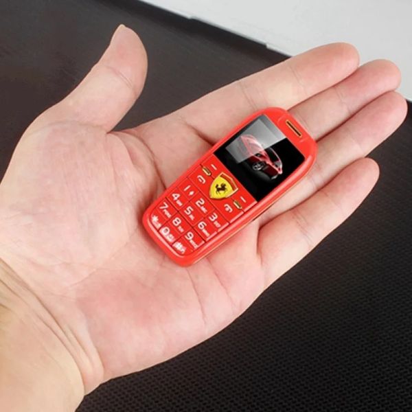 Oyuncu Parmak Boyutu Mini Cep Telefon F488 En Küçük Push Düğmesi Telefon Çift SIM MP3 Bluetooth Dialer Arabası Anahtar Magic Sesli Cep Telefonları
