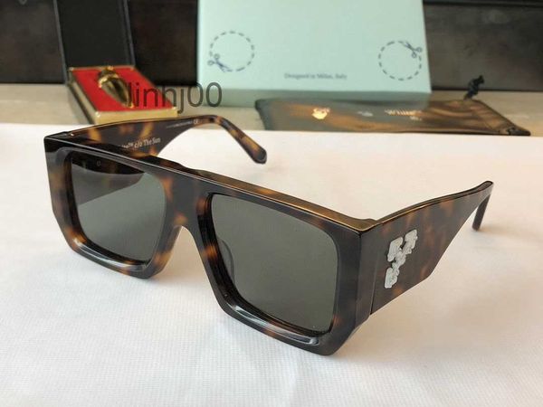 guccSunglasses Top Luxury Brand Designer di alta qualità per uomo Donna Nuova vendita Occhiali da sole di fama mondiale Fashion Design Occhiali da vista Uv400 con scatola Ow4001