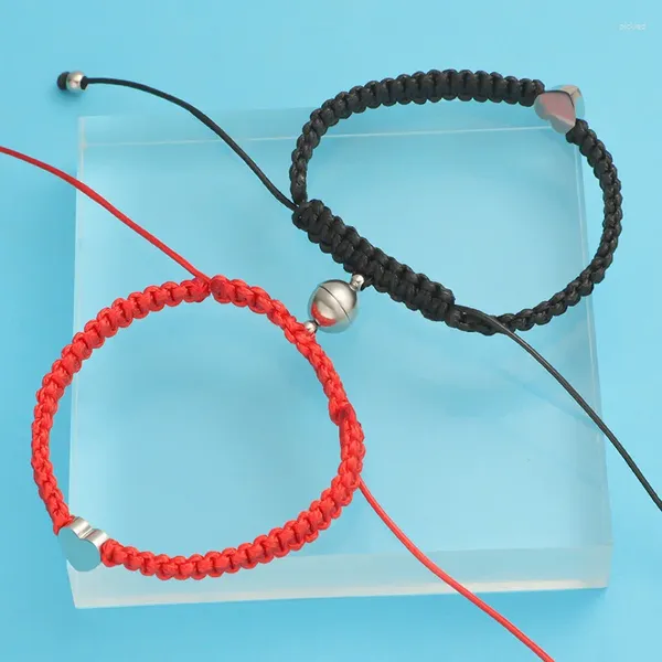 Charm Armbänder Rot Schwarz Farbe Gewebtes Seil Kettenarmband mit magnetischen Herzanhängern Schmuck Liebhaber Geschenk Großhandel