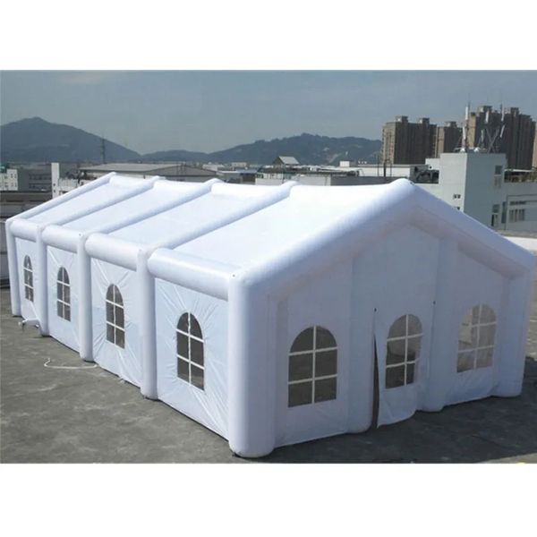 atacado (33x26x13,2 pés) Tenda de casamento inflável Gaint Tendas para festas de eventos Publicidade Casa de construção com luz LED Marquee ao ar livre Igreja de viúvas com soprador