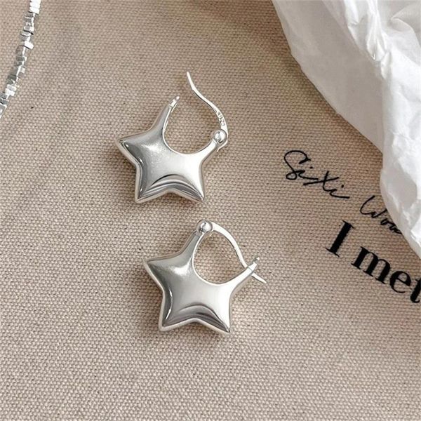 Brincos de argola em forma de estrela criativo estrela de cinco pontas brinco de metal para mulheres s925 agulha de prata personalidade jóias de festa