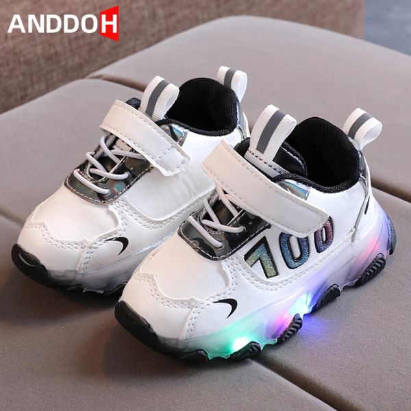 Outdoor-Größe 2130 Mädchen leuchtende Turnschuhe Baby atmungsaktive leuchtende Schuhe Jungen verschleißfester Dämpfungsschuh Kinder LED-Leucht-Turnschuhe