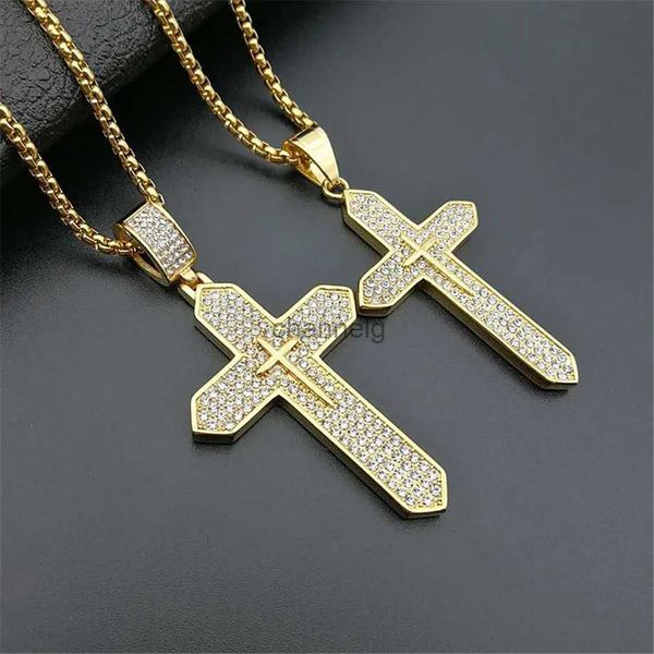 Colares Religiosos Iced Out Bling Cruz Pingentes Colares Mulheres Homens Masculino 14k Ouro Amarelo Jóias Cristãs 240228