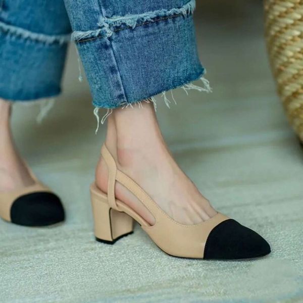 Tasarımcı Slingback Sandals Lüks Yavru Kedi Topuklu Kadın Bowknot Zincirleri Elbise Ayakkabı Çıplak Renk Somunlar Moda Bale Dans Ayakkabı 7cm Pompalar Gelin Bridemaid Ayakkabı