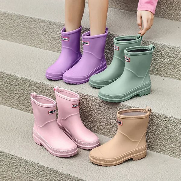 Botas de água para mulher para chuva sapatos de borracha à prova dwaterproof água galochas jardim trabalho pesca tornozelo chunky rainboots sapatos de cozinha 240226