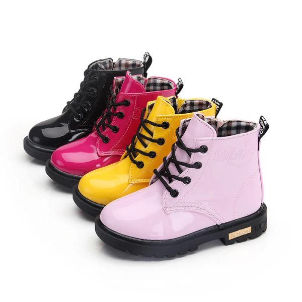 Outdoor Frühling Mode Booties Kleinkind Schuhe Kinder Turnschuhe Jungen Moderne Stiefel AntiSlip Weiche Gummi Stiefel Patent Leder Baby Mädchen Stiefel