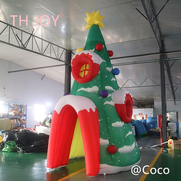 Оптовая бесплатная доставка мероприятия на свежем воздухе 8mH (26 футов) С воздуходувкой на открытом воздухе Гигантская рождественская надувная елка, надувной рождественский домик со светом для украшения