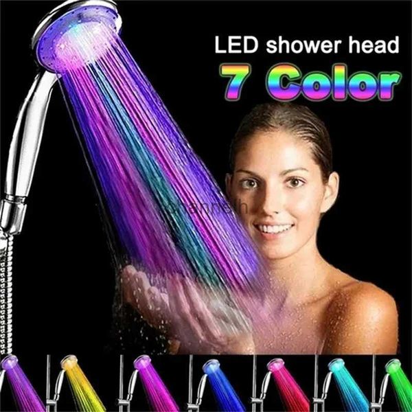 Badezimmer-Duschköpfe, LED, 7 Farben, Kopf, automatisch farbwechselndes Licht, wassersparendes Zubehör YQ240228