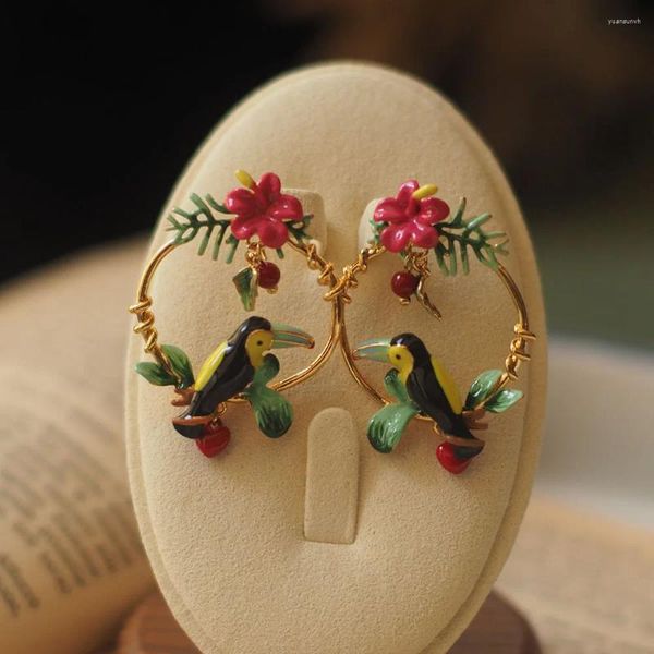 Orecchini pendenti Orecchini pendenti vintage eleganti con fiori di uccelli per donne Accessori di gioielli placcati in oro rame